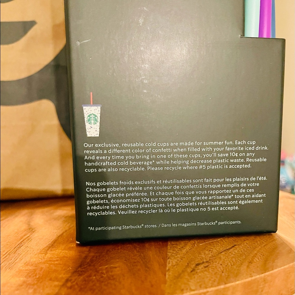 LAST ONE Starbucks Color Changing Tumbler Cups - Picture 9 of 10
